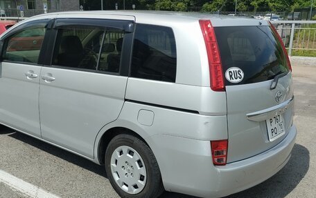 Toyota ISis I, 2010 год, 1 250 000 рублей, 5 фотография