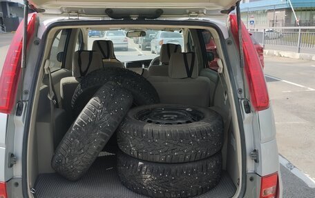 Toyota ISis I, 2010 год, 1 250 000 рублей, 9 фотография