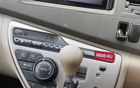 Toyota ISis I, 2010 год, 1 250 000 рублей, 11 фотография