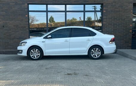 Volkswagen Polo VI (EU Market), 2018 год, 1 450 000 рублей, 2 фотография