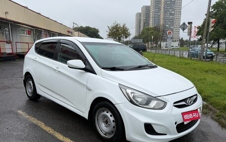Hyundai Solaris II рестайлинг, 2012 год, 554 990 рублей, 1 фотография