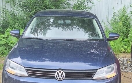 Volkswagen Jetta VI, 2013 год, 800 000 рублей, 1 фотография