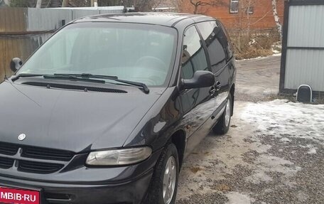 Chrysler Voyager III, 1998 год, 250 000 рублей, 1 фотография