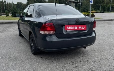 Volkswagen Polo VI (EU Market), 2011 год, 800 000 рублей, 2 фотография
