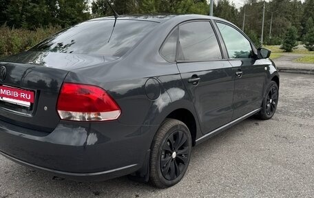 Volkswagen Polo VI (EU Market), 2011 год, 800 000 рублей, 3 фотография