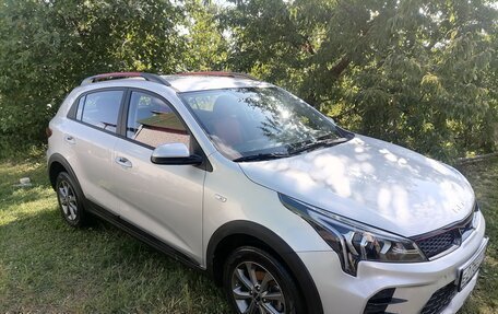 KIA Rio IV, 2021 год, 1 900 000 рублей, 2 фотография