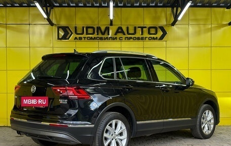 Volkswagen Tiguan II, 2017 год, 2 399 000 рублей, 5 фотография