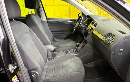 Volkswagen Tiguan II, 2017 год, 2 399 000 рублей, 15 фотография