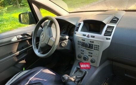 Opel Zafira B, 2011 год, 950 000 рублей, 2 фотография