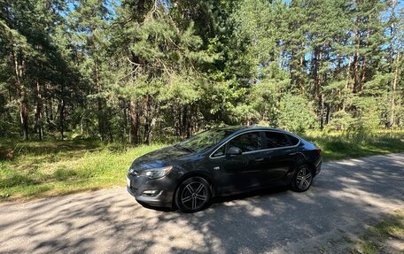 Opel Astra J, 2012 год, 860 000 рублей, 2 фотография