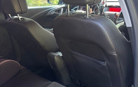 Opel Astra J, 2012 год, 860 000 рублей, 15 фотография