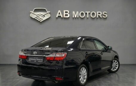 Toyota Camry, 2015 год, 1 715 000 рублей, 4 фотография