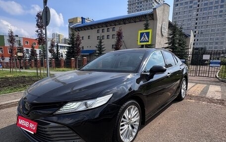 Toyota Camry, 2019 год, 2 800 000 рублей, 2 фотография