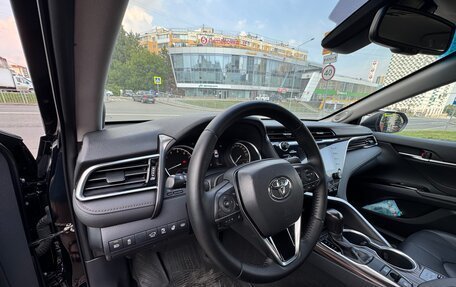 Toyota Camry, 2019 год, 2 800 000 рублей, 7 фотография