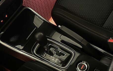 Mitsubishi Outlander III рестайлинг 3, 2018 год, 1 855 000 рублей, 15 фотография