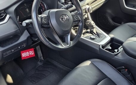 Toyota RAV4, 2022 год, 4 650 000 рублей, 7 фотография