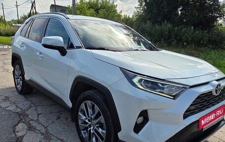 Toyota RAV4, 2022 год, 4 650 000 рублей, 5 фотография
