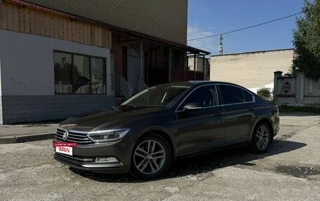Volkswagen Passat B8 рестайлинг, 2017 год, 1 350 000 рублей, 2 фотография