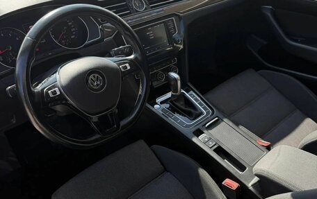 Volkswagen Passat B8 рестайлинг, 2017 год, 1 350 000 рублей, 5 фотография