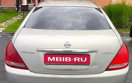 Nissan Teana, 2003 год, 395 000 рублей, 8 фотография