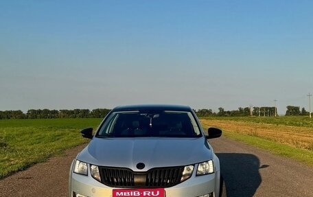 Skoda Octavia, 2018 год, 1 750 000 рублей, 2 фотография