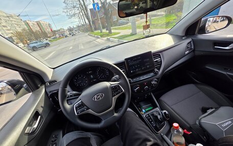 Hyundai Solaris II рестайлинг, 2020 год, 1 500 000 рублей, 2 фотография