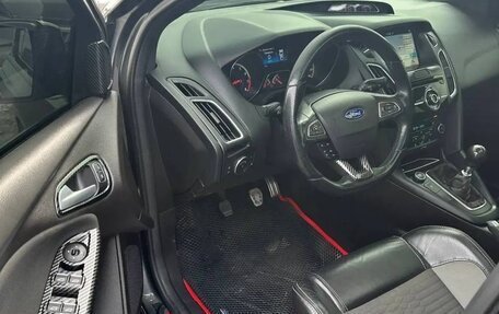 Ford Focus ST III, 2017 год, 1 600 000 рублей, 10 фотография