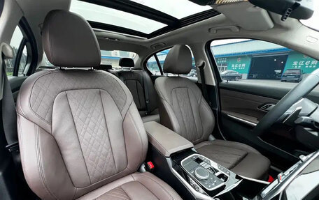 BMW 3 серия, 2022 год, 3 700 000 рублей, 12 фотография