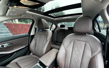 BMW 3 серия, 2022 год, 3 700 000 рублей, 14 фотография