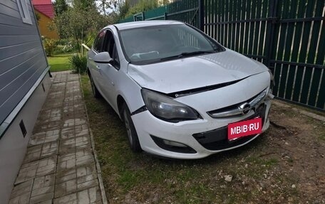Opel Astra J, 2014 год, 580 000 рублей, 3 фотография