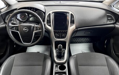 Opel Astra J, 2011 год, 695 000 рублей, 10 фотография