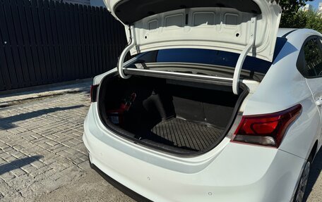 Hyundai Solaris II рестайлинг, 2019 год, 1 050 000 рублей, 6 фотография