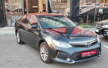 Toyota Camry, 2016 год, 1 820 000 рублей, 3 фотография