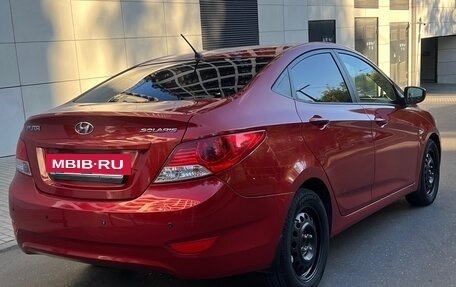 Hyundai Solaris II рестайлинг, 2014 год, 875 000 рублей, 2 фотография