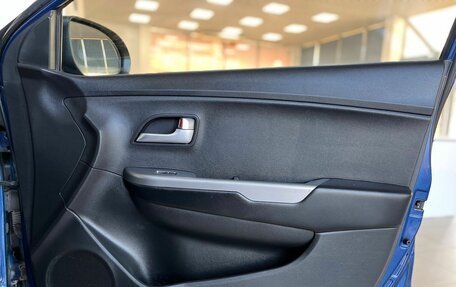 KIA Rio III рестайлинг, 2015 год, 999 000 рублей, 21 фотография