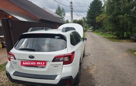 Subaru Outback IV рестайлинг, 2018 год, 2 800 000 рублей, 21 фотография