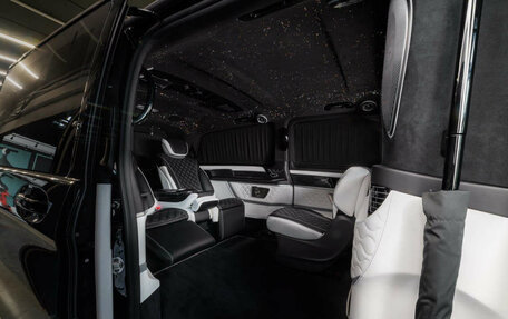 Mercedes-Benz V-Класс, 2025 год, 26 750 000 рублей, 2 фотография