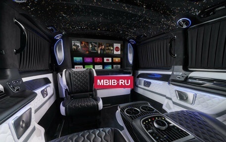 Mercedes-Benz V-Класс, 2025 год, 26 750 000 рублей, 3 фотография