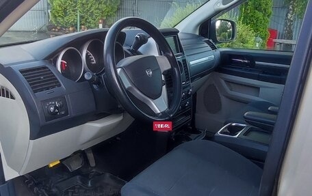 Dodge Caravan V, 2009 год, 1 500 000 рублей, 9 фотография