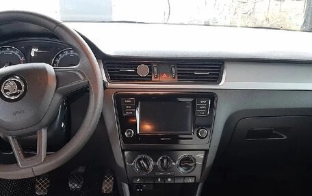 Skoda Rapid I, 2019 год, 1 250 000 рублей, 5 фотография