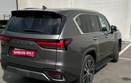 Lexus LX, 2024 год, 16 000 000 рублей, 12 фотография