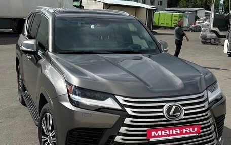 Lexus LX, 2024 год, 16 000 000 рублей, 19 фотография