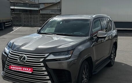 Lexus LX, 2024 год, 16 000 000 рублей, 20 фотография