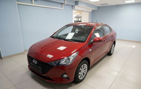 Hyundai Solaris II рестайлинг, 2021 год, 1 499 000 рублей, 2 фотография