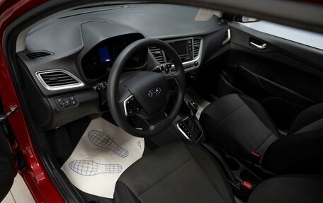 Hyundai Solaris II рестайлинг, 2021 год, 1 499 000 рублей, 8 фотография