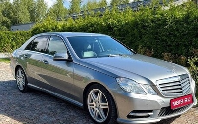 Mercedes-Benz E-Класс, 2012 год, 1 900 000 рублей, 1 фотография