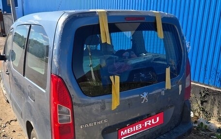 Peugeot Partner II рестайлинг 2, 2009 год, 200 000 рублей, 3 фотография