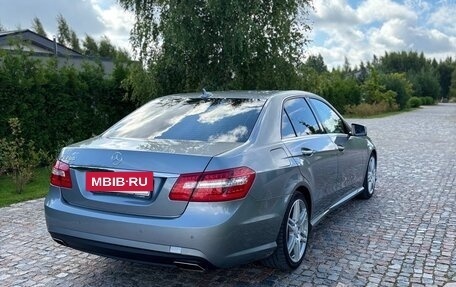 Mercedes-Benz E-Класс, 2012 год, 1 900 000 рублей, 11 фотография