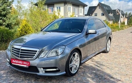 Mercedes-Benz E-Класс, 2012 год, 1 900 000 рублей, 5 фотография