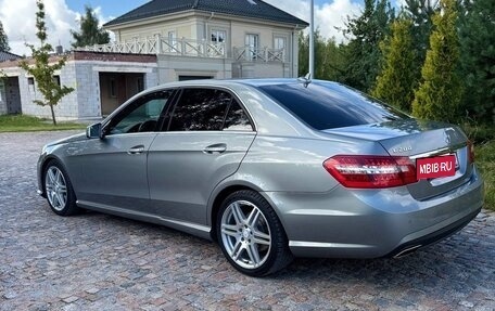 Mercedes-Benz E-Класс, 2012 год, 1 900 000 рублей, 9 фотография